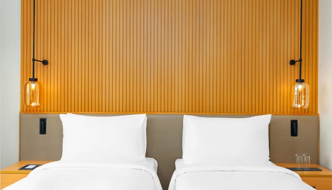 Radisson Hotel Prayagraj - Deluxe Twin Bedroom