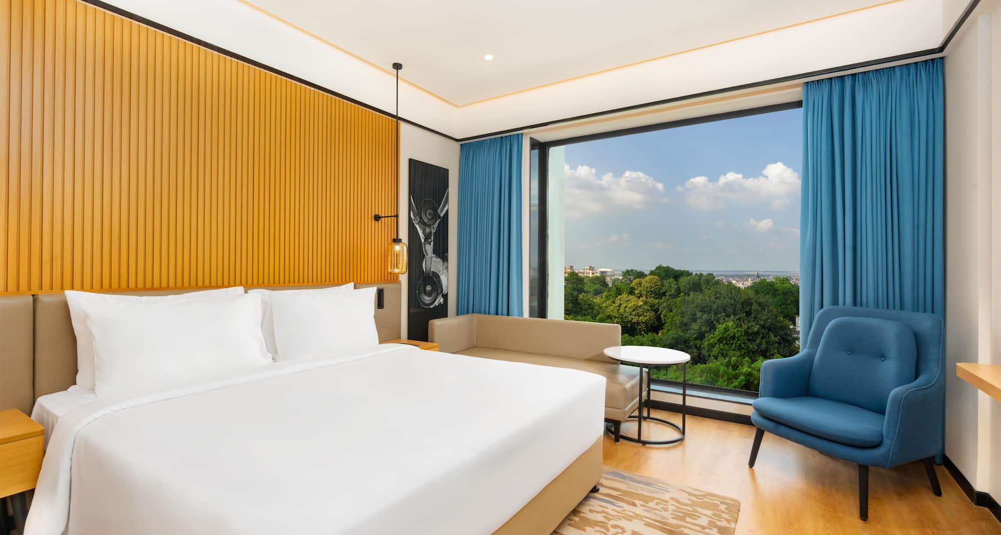Radisson Hotel Prayagraj - Deluxe King Bedroom