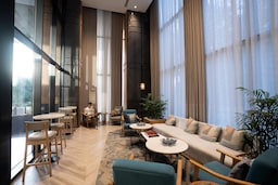 Radisson Hotel Prayagraj - Lobby Seating