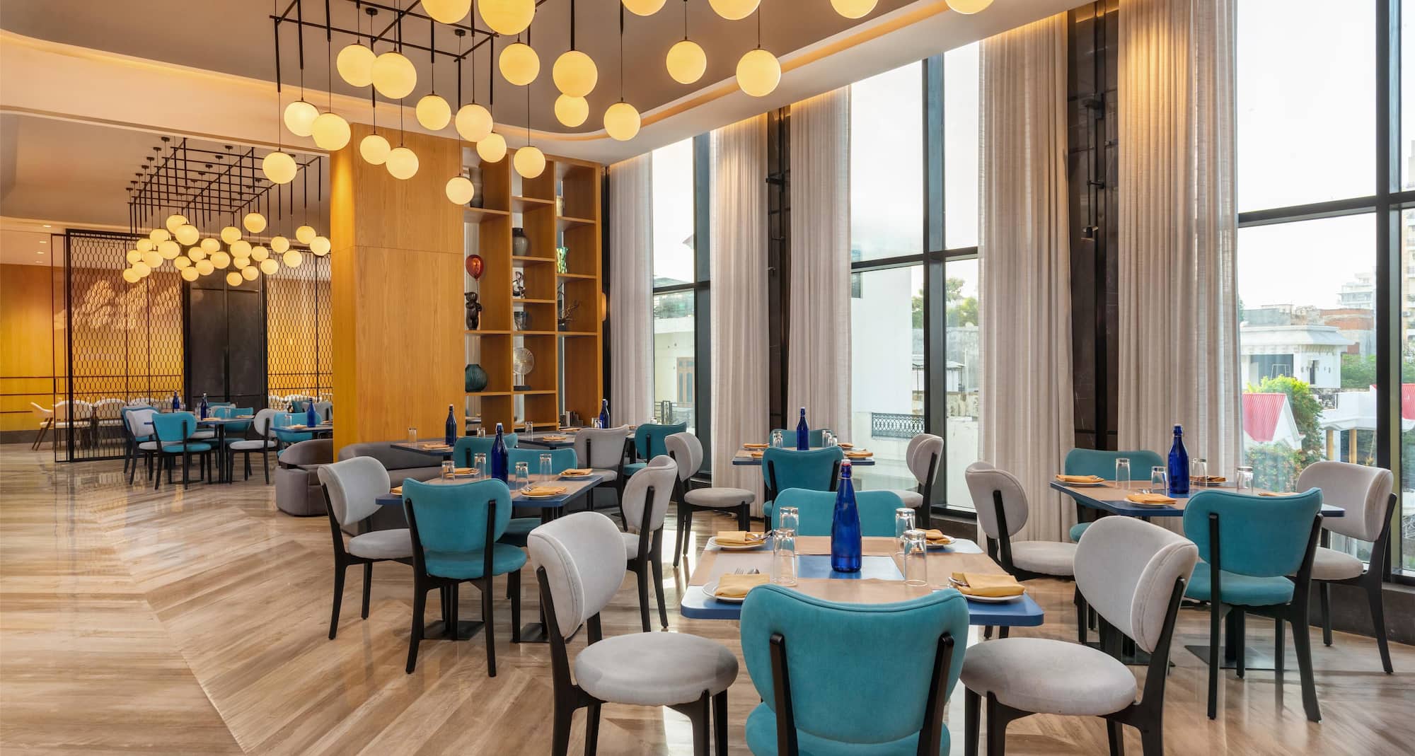 Radisson Hotel Prayagraj - Restaurant