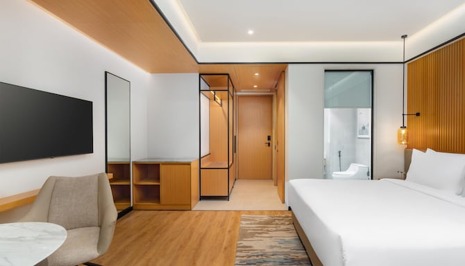 Radisson Hotel Prayagraj - Junior Suite