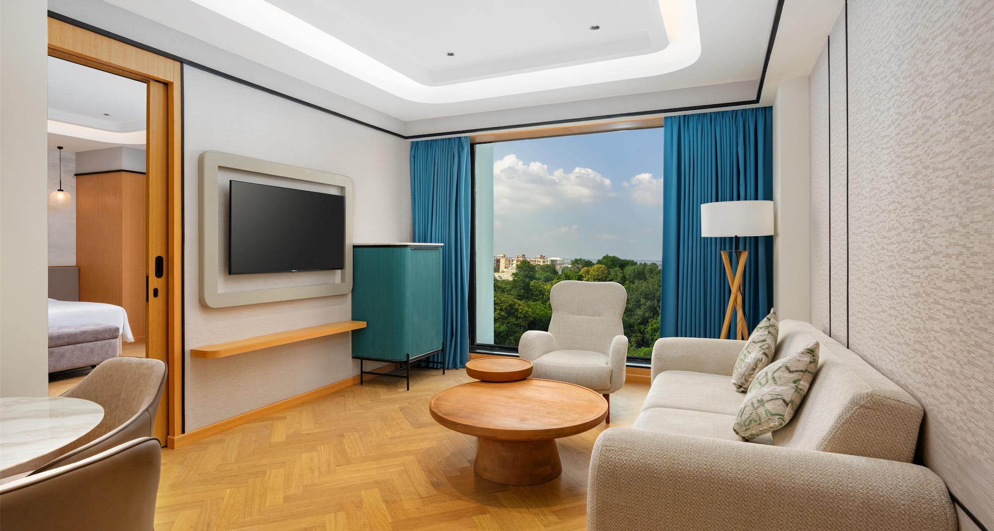 Radisson Hotel Prayagraj - Suite Connection