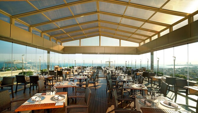 فندق راديسون بريزدنت بيازيت إسطنبول - مطعم Terrace