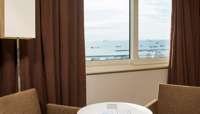 Radisson Hotel President Old Town Istanbul - Superior room sea view