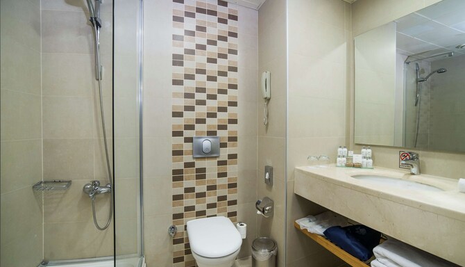 Radisson Hotel President Old Town Istanbul - Family Stay  Connected Rooms