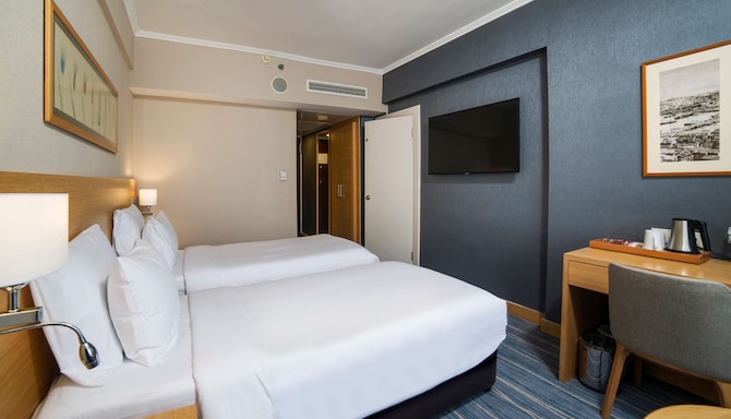 Radisson Hotel President Old Town Istanbul - Family Stay  Connected Rooms
