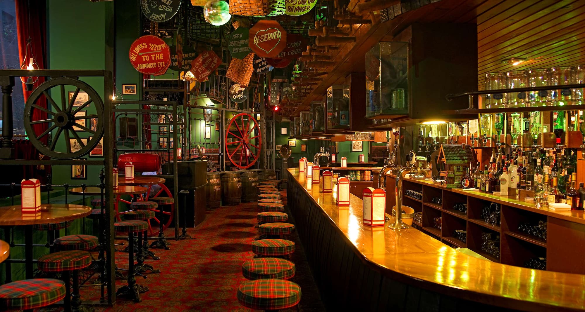 Radisson Hotel President Old Town Istanbul - English Pub