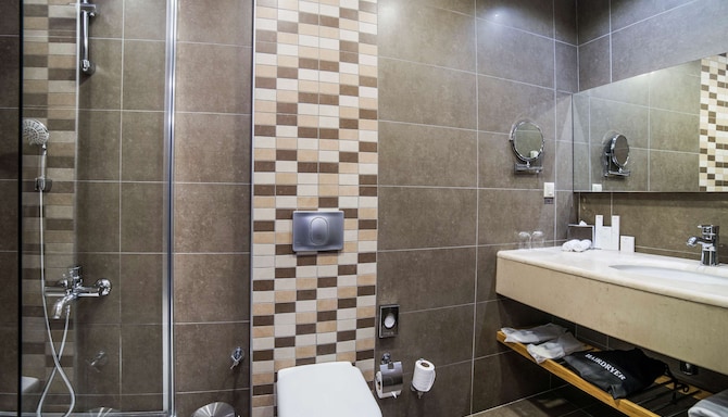 Radisson Hotel President Old Town Istanbul - Suite Sea View Balcony