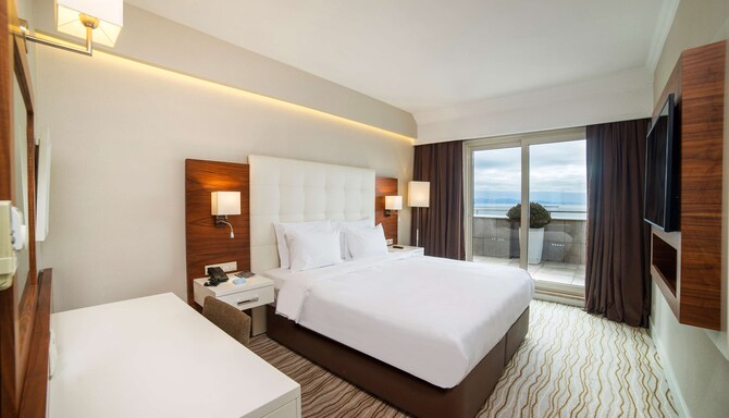 Radisson Hotel President Old Town Istanbul - Suite Sea View Balcony