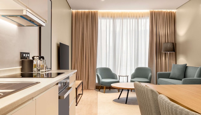 Radisson Hotel & Residence Riyadh Olaya - جناح