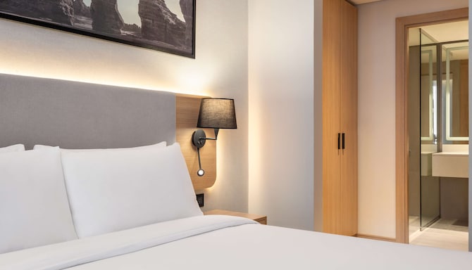 Radisson Hotel & Residence Riyadh Olaya - جناح