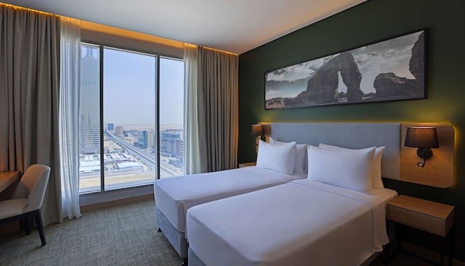Radisson Hotel & Residence Riyadh Olaya - غرفة ضيوف