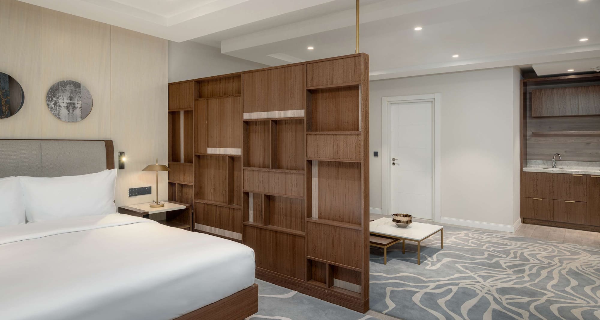 Radisson Hotel & Residences Erbil - غرفة ضيوف