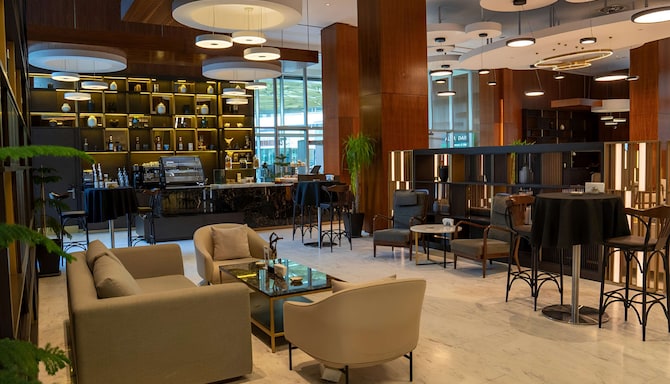 Radisson Hotel & Residences Erbil - Lobby area