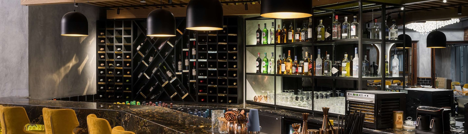 Radisson Hotel and Residences Erbil - The Bistro restaurant and bar