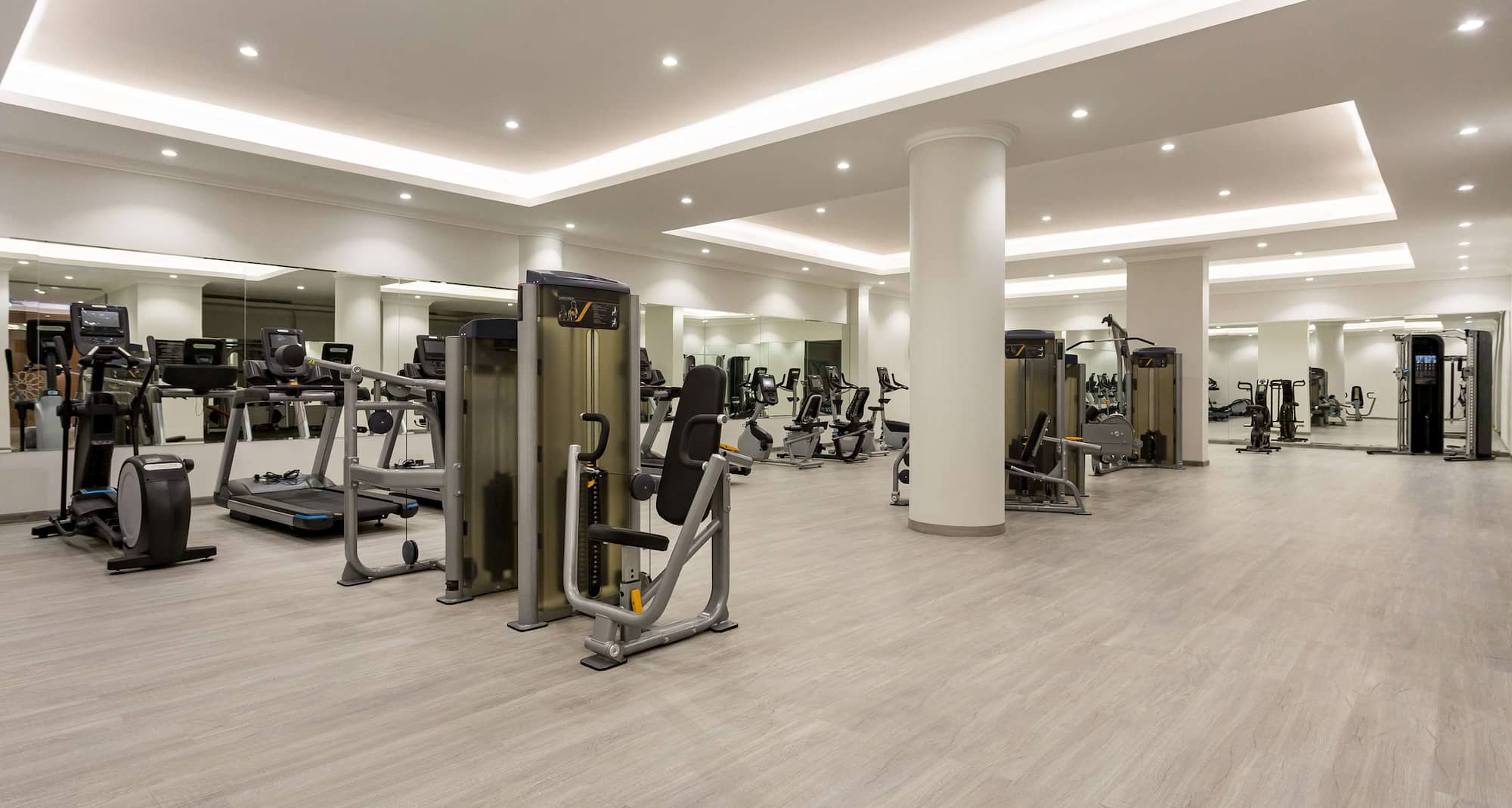 Radisson Hotel Riyadh Airport - Health Club