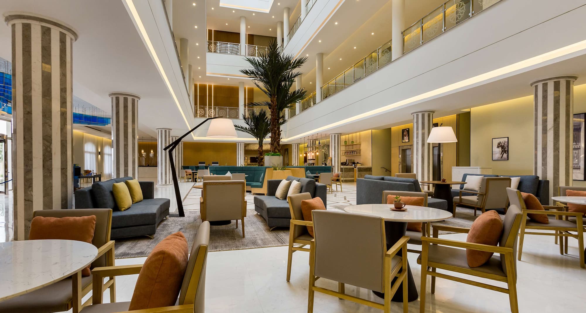 Radisson Hotel Riyadh Airport - Lobby