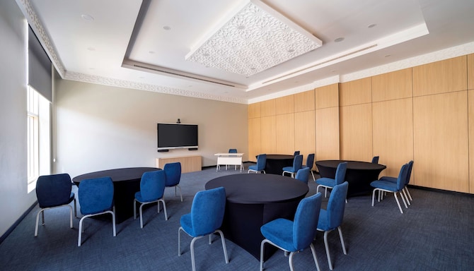 Meeting Room 7