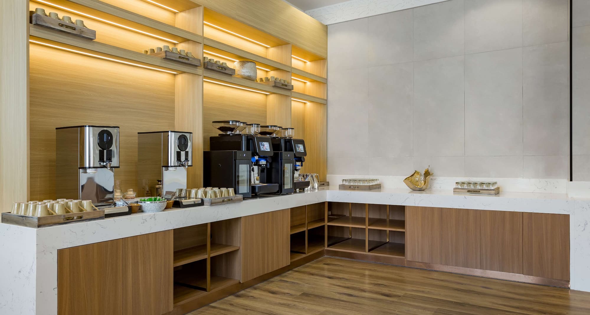 Radisson Hotel Riyadh Airport - Lune