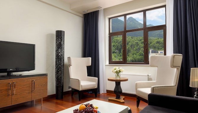 Radisson Hotel Rosa Khutor - Junior Suite Square View - Balcony