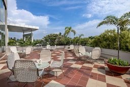 Radisson Hotel Salem - Majestic Hall Terrace