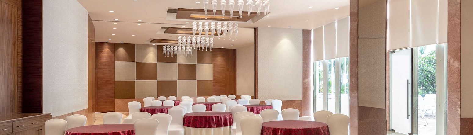 Radisson Hotel Salem - Meeting Room