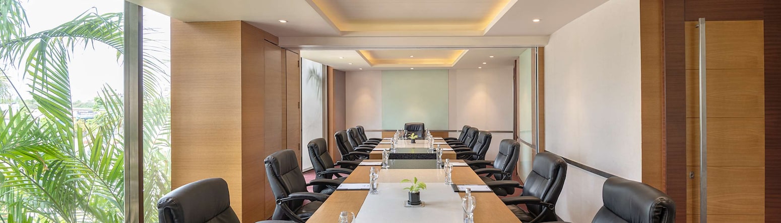 Radisson Hotel Salem - Boardroom