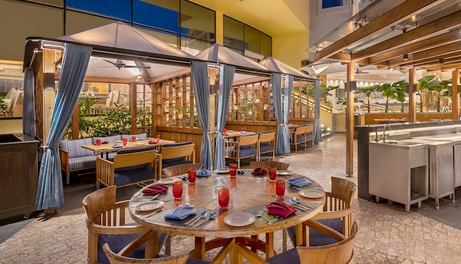 Radisson Hotel Salem - Restaurant