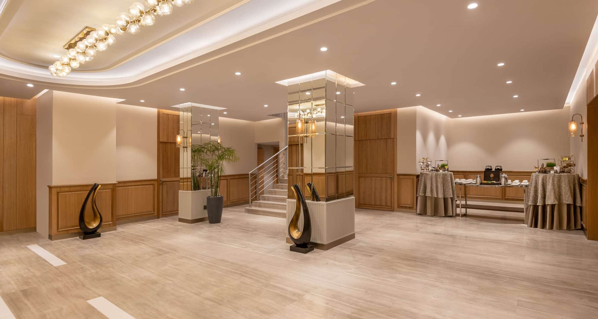 Radisson Hotel Sector 29 Gurugram - Banquet Pre Function