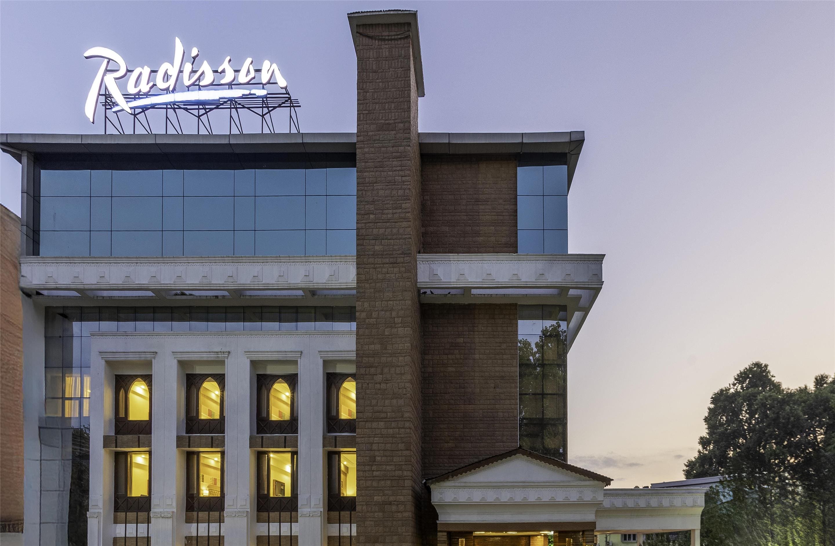 Radisson Hotel Srinagar - Facade