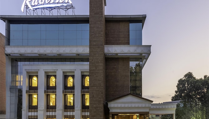 Radisson Hotel Srinagar - Hotel Facade