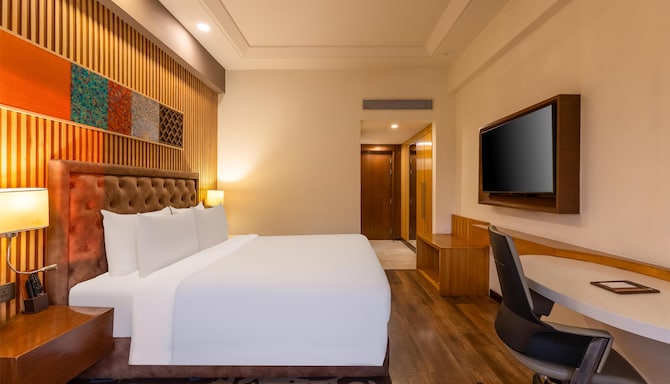 Radisson Hotel Srinagar - Standard Bedroom