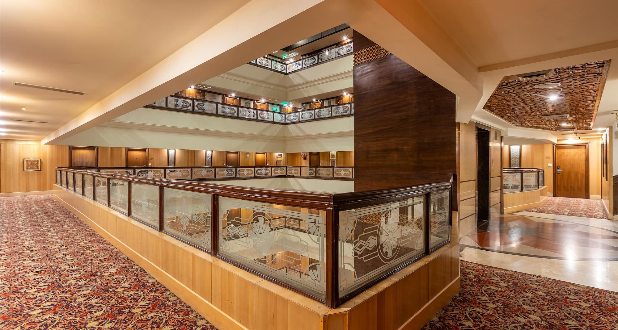 Radisson Hotel Srinagar - Corridor