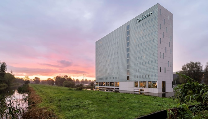 Radisson Hotel & Suites, Amsterdam South - Radisson Amsterdam South - Exterior