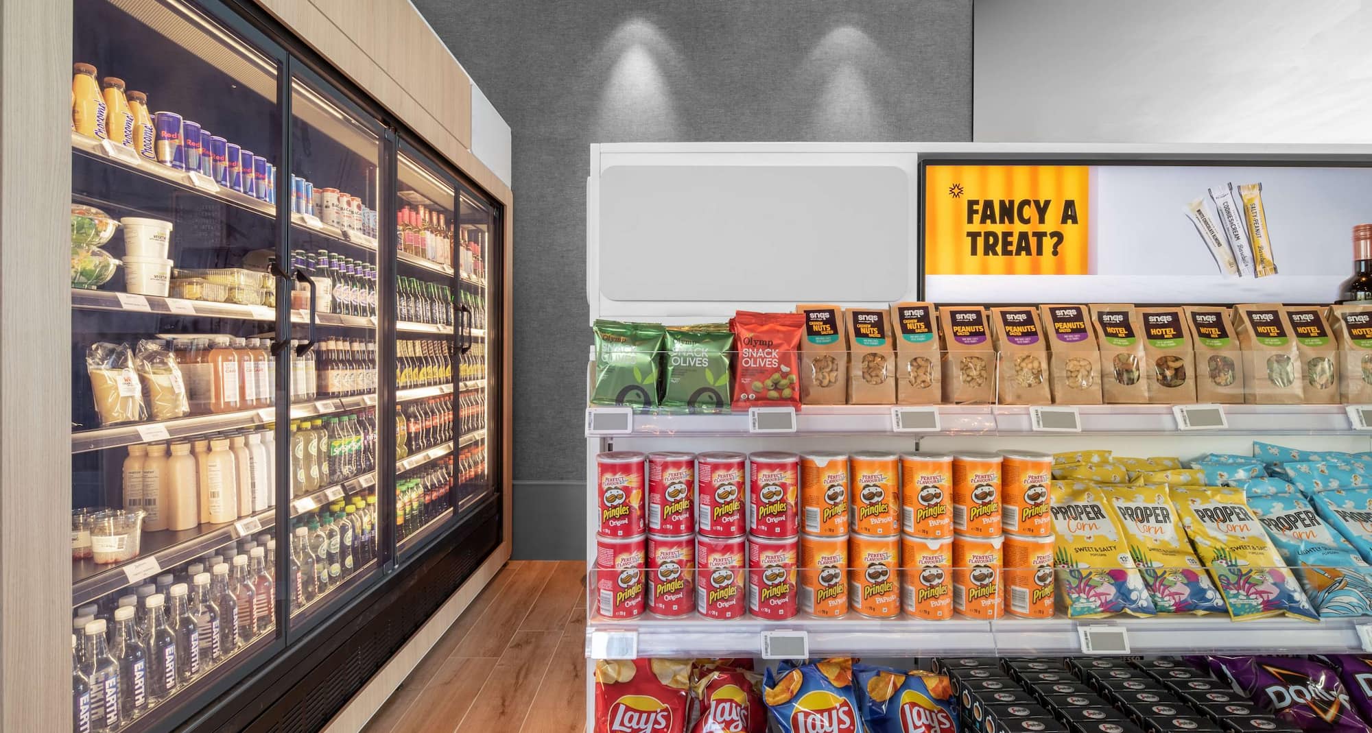 Radisson Hotel and Suites Amsterdam South - Lobby shop - 24/7