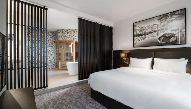 Radisson Hotel & Suites Amsterdam South - Superior Suite - Two Bedroom