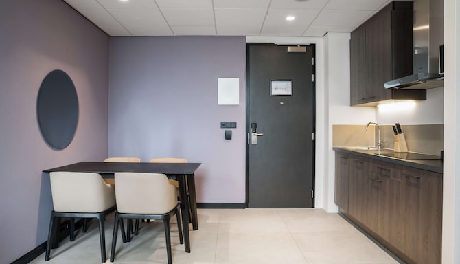 Radisson Hotel & Suites Amsterdam South - Premium Studio Suite