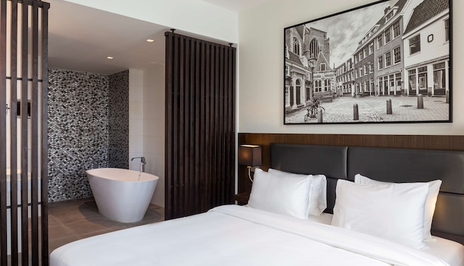 Radisson Hotel &amp; Suites Amsterdam South - Premium Studio Suite