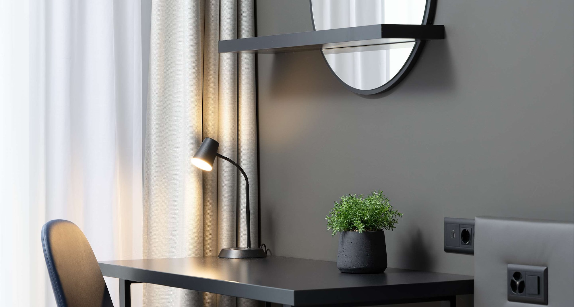 Radisson Hotel and Suites Zurich - Premium Studio Apartment Double