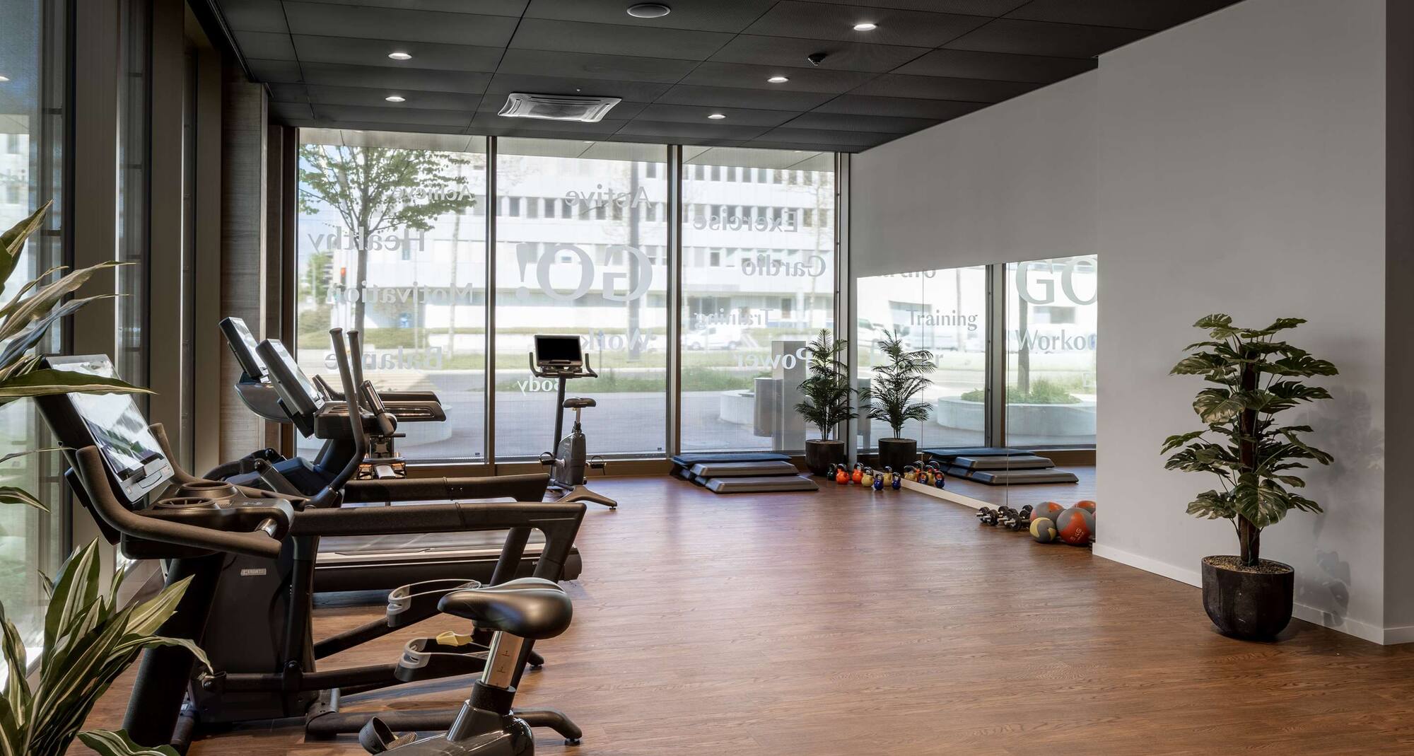 Maintain your fitness routine in Zurich | Radisson Hotels