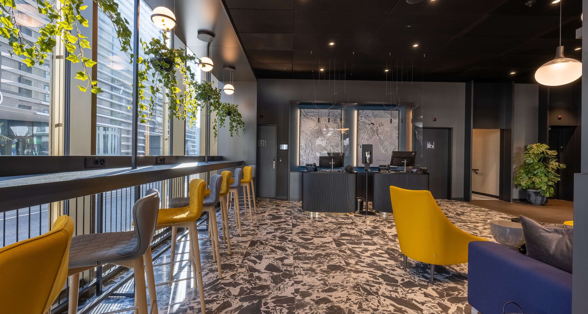 Radisson Hotel & Suites Zurich - Lobby