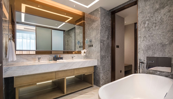 Radisson Hotel Suzhou - Bathroom