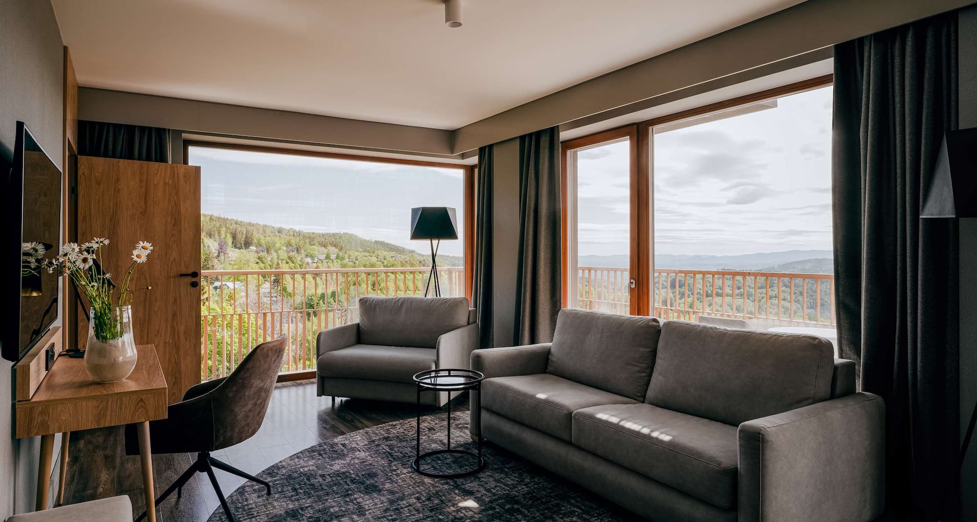 Radisson Hotel Szklarska Poręba - Premium Suite with terrace and whirlpool bath