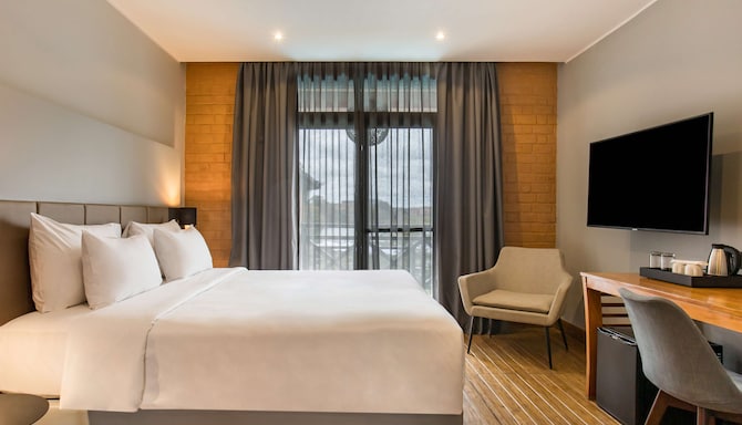 Radisson Hotel Tamboho Waterfront Antananarivo - Superior Room