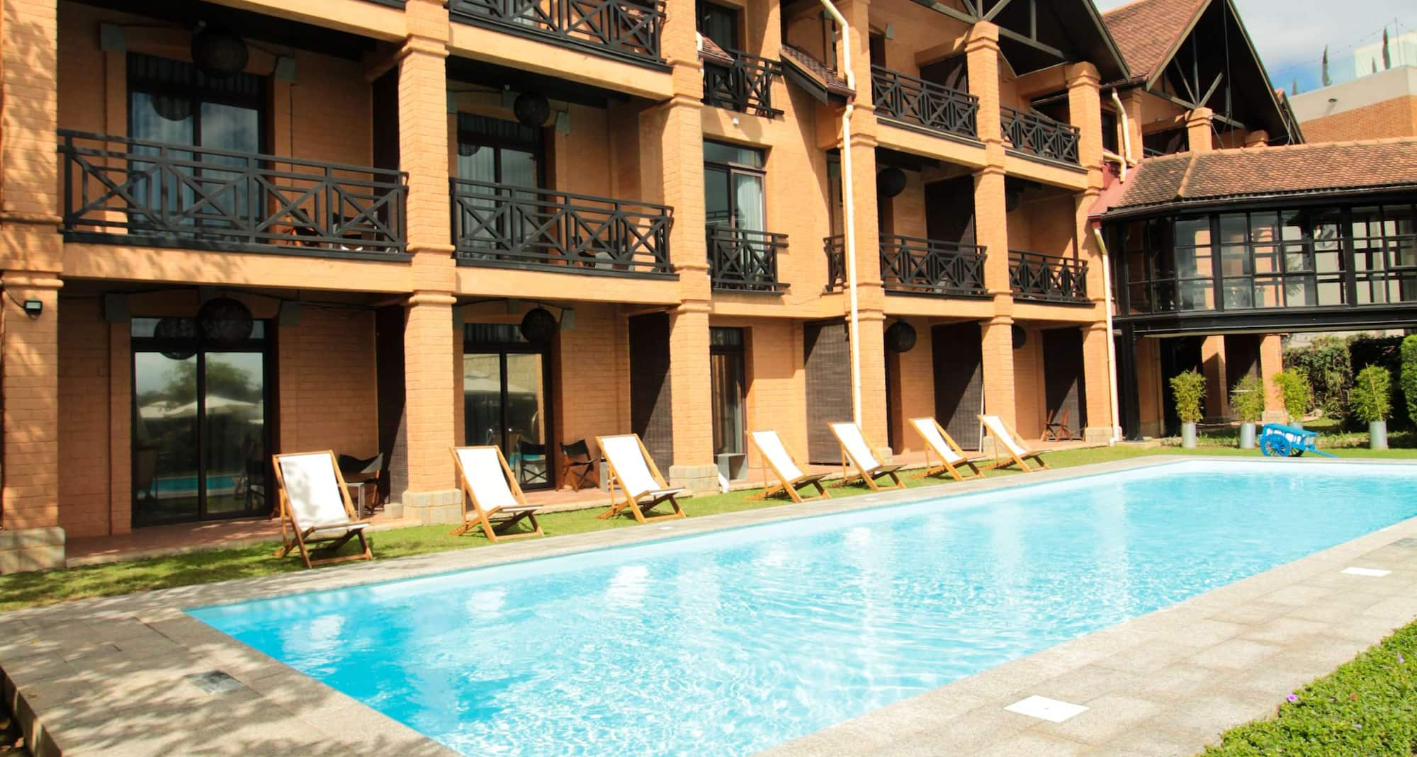 Radisson Hotel Tamboho Waterfront Antananarivo - Piscina