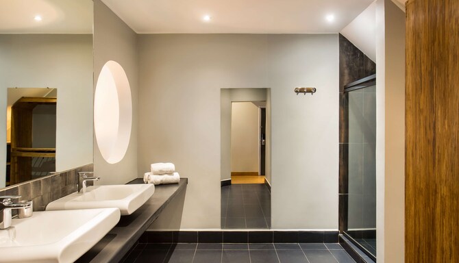 Radisson Hotel Tamboho Waterfront Antananarivo - Люкс ванна