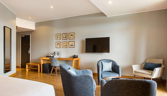 Radisson Hotel Tamboho Waterfront Antananarivo - Junior Suite