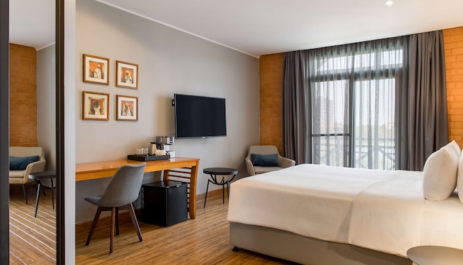 Radisson Hotel Tamboho Waterfront Antananarivo - Junior Suite
