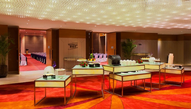 Radisson Hotel Tianjin Aqua City - Ballroom foyer