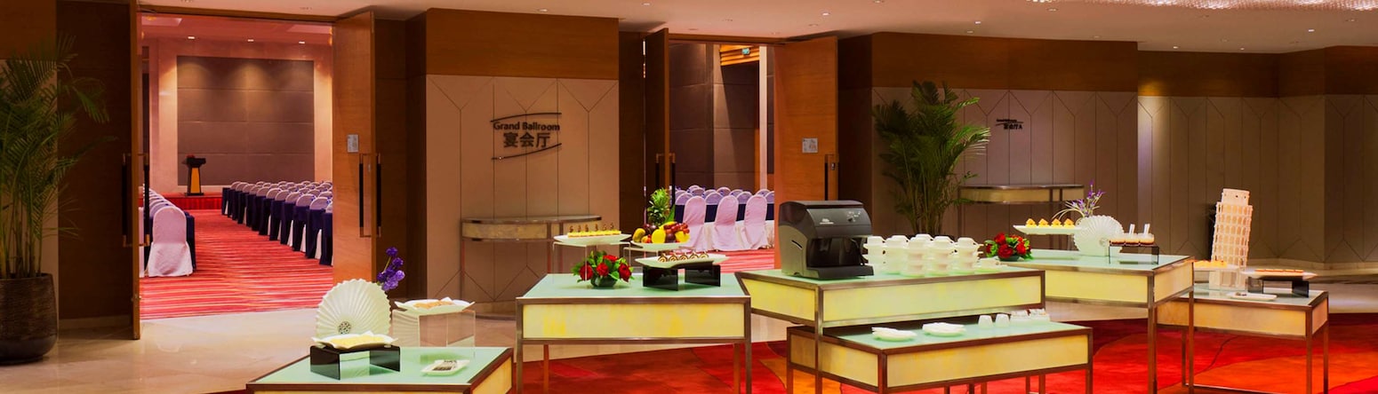 Radisson Hotel Tianjin Aqua City - Ballroom foyer